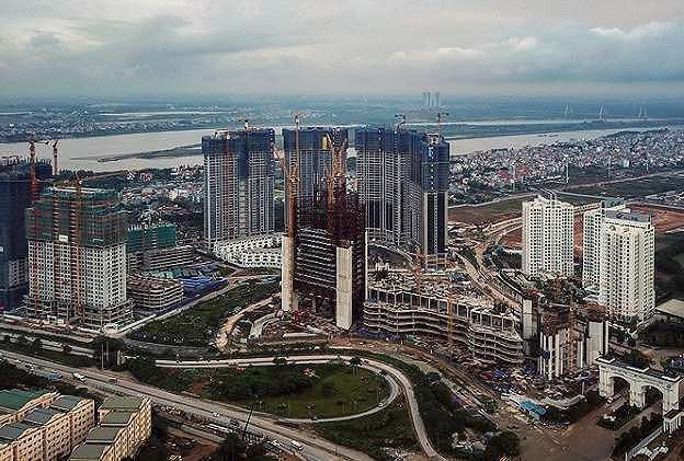 Hà Nội: Cao ốc vẫn ồ ạt 'mọc' nội đô và trên 'đất vàng' nhà máy di dời - Ảnh 2. Hà Nội: Cao ốc vẫn ồ ạt 'mọc' nội đô và trên 'đất vàng' nhà máy di dời - Ảnh 2.