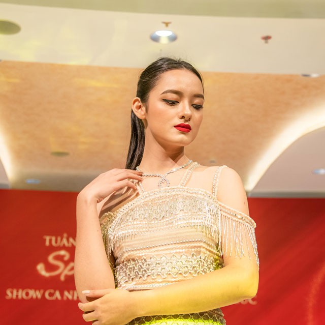 Mỹ Tâm bùng nổ cùng fan trong Tuần lễ Trang sức DOJI 2019  - Ảnh 5.