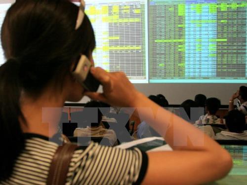 Chứng khoán ngày 21/10: VN-Index mất gần 6 điểm - Ảnh 1. Chứng khoán ngày 21/10: VN-Index mất gần 6 điểm - Ảnh 1.