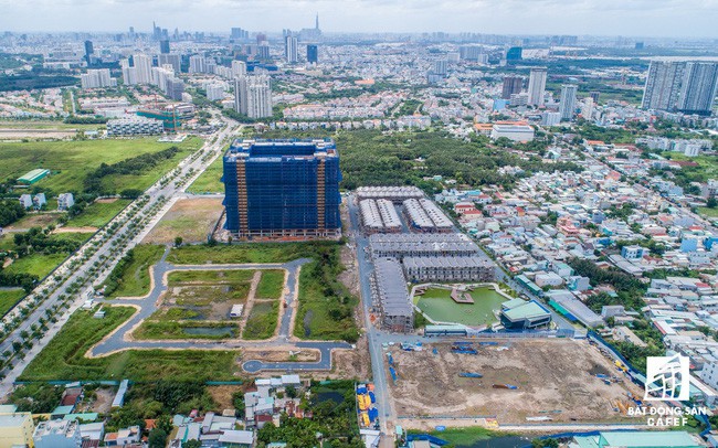 Nhức nhối tình trạng xây dựng trái phép, không phép tràn lan tại TP.HCM - Ảnh 1. Nhức nhối tình trạng xây dựng trái phép, không phép tràn lan tại TP.HCM - Ảnh 1.