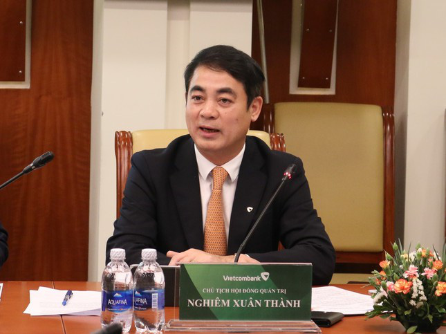 Vietcombank chia sẻ 260 tỷ đồng để giảm 0,5% lãi suất cho vay cuối năm - Ảnh 2. Vietcombank chia sẻ 260 tỷ đồng để giảm 0,5% lãi suất cho vay cuối năm - Ảnh 2.