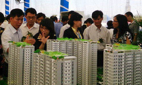Thu nhập của môi giới bất động sản lao dốc - Ảnh 1. Thu nhập của môi giới bất động sản lao dốc - Ảnh 1.