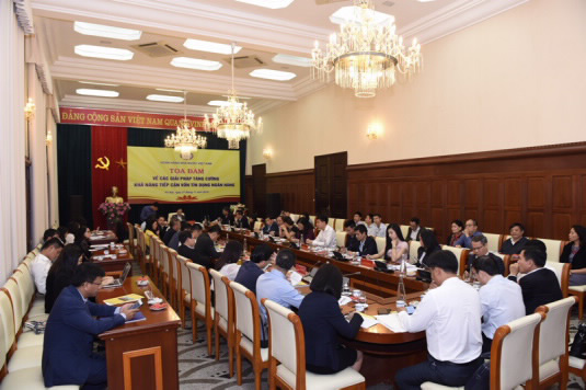 Phó Thống đốc lý giải lý do tín dụng ngân hàng vẫn là kênh tài trợ vốn chủ yếu cho DNNVV - Ảnh 3. Phó Thống đốc lý giải lý do tín dụng ngân hàng vẫn là kênh tài trợ vốn chủ yếu cho DNNVV - Ảnh 3.