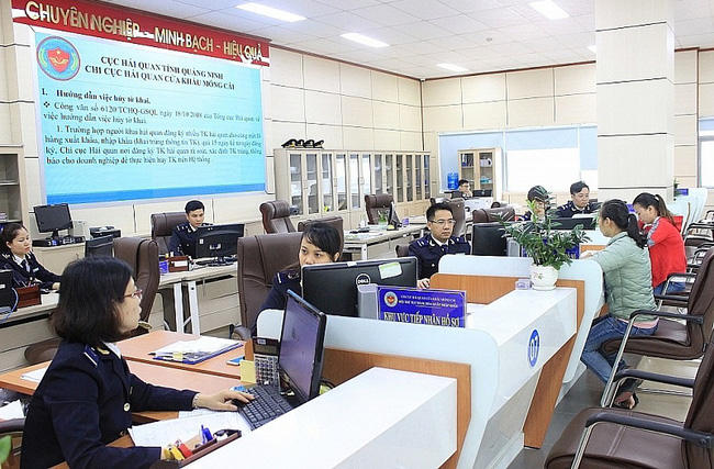 Quảng Ninh: Hợp nhất 2 chi cục hải quan cảng Cái Lân và cảng Hòn Gai - Ảnh 2. Quảng Ninh: Hợp nhất 2 chi cục hải quan cảng Cái Lân và cảng Hòn Gai - Ảnh 2.