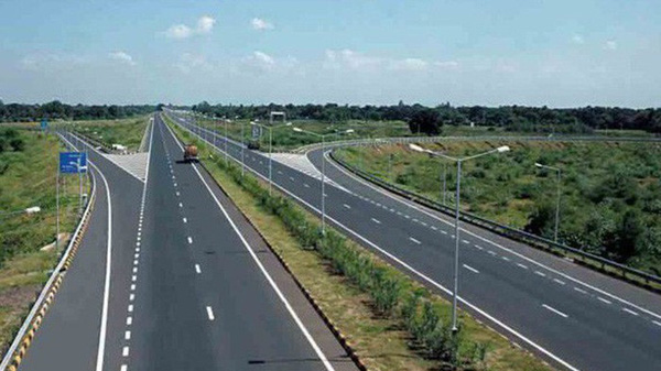 Khẩn trương lựa chọn nhà đầu tư dự án cao tốc Bắc - Nam - Ảnh 1. Khẩn trương lựa chọn nhà đầu tư dự án cao tốc Bắc - Nam - Ảnh 1.