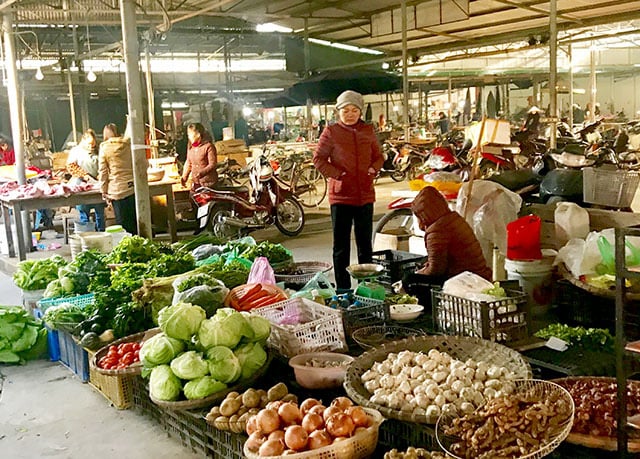 Bắc Kạn: Nỗ lực bình ổn thị trường cuối năm - Ảnh 2. Bắc Kạn: Nỗ lực bình ổn thị trường cuối năm - Ảnh 2.