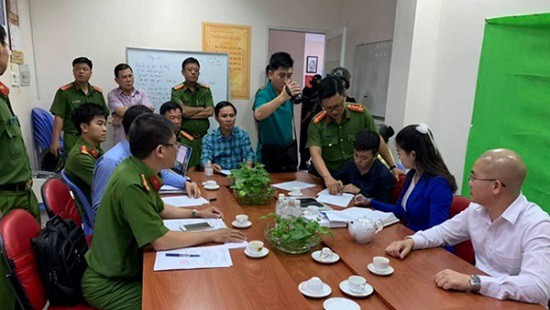 Công khai danh sách 20 công ty con của Địa ốc Alibaba bị Công an triệu tập - Ảnh 1. Công khai danh sách 20 công ty con của Địa ốc Alibaba bị Công an triệu tập - Ảnh 1.