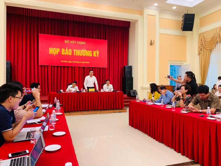 Bộ Xây dựng gặp "khó" trước khung pháp lý Condotel vì vượt quá thẩm quyền - Ảnh 1. Bộ Xây dựng gặp "khó" trước khung pháp lý Condotel vì vượt quá thẩm quyền - Ảnh 1.