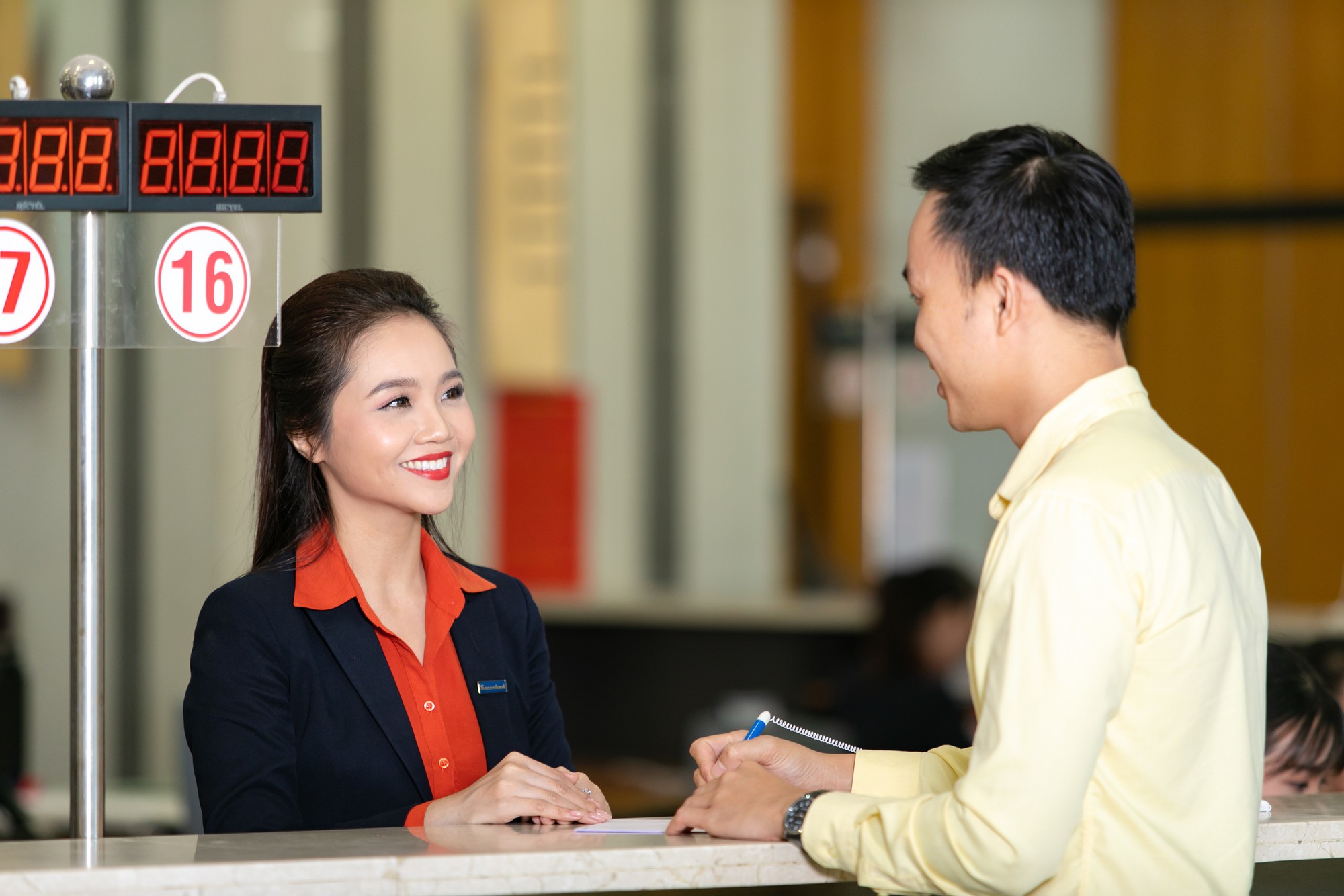 Sacombank của ông Dương Công Minh cán mốc lợi nhuận 2.491 tỷ đồng 9 tháng - Ảnh 1. Sacombank của ông Dương Công Minh cán mốc lợi nhuận 2.491 tỷ đồng 9 tháng - Ảnh 1.