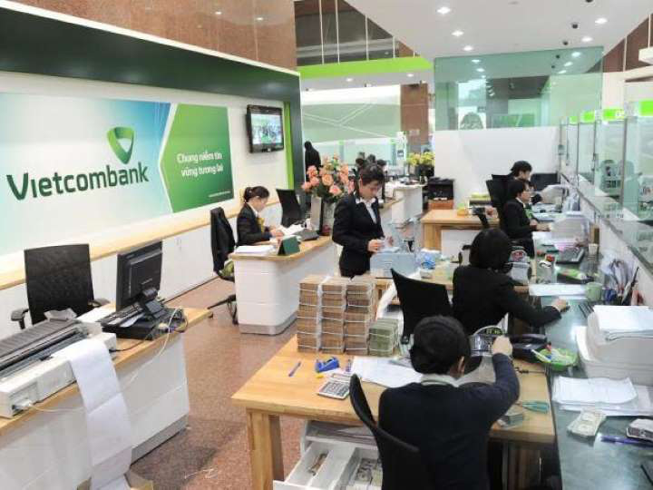 Vietcombank chia sẻ 260 tỷ đồng để giảm 0,5% lãi suất cho vay cuối năm - Ảnh 3. Vietcombank chia sẻ 260 tỷ đồng để giảm 0,5% lãi suất cho vay cuối năm - Ảnh 3.