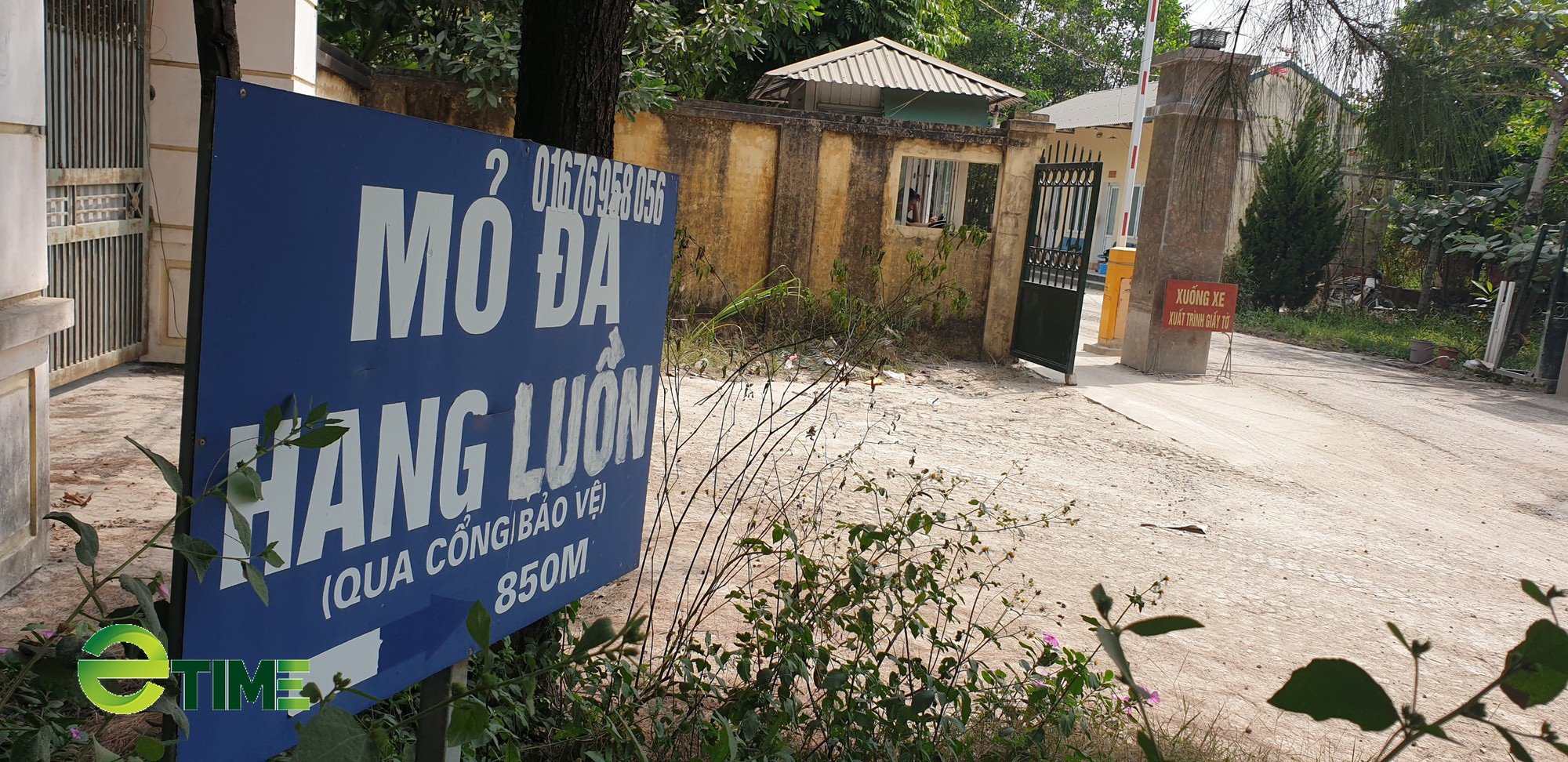 Mỏ đá của Công an tỉnh Quảng Ninh ngang nhiên nổ mìn sát nhà dân - Ảnh 3. Mỏ đá của Công an tỉnh Quảng Ninh ngang nhiên nổ mìn sát nhà dân - Ảnh 3.