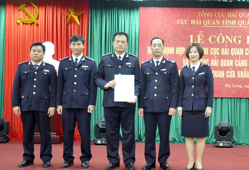 Quảng Ninh: Hợp nhất 2 chi cục hải quan cảng Cái Lân và cảng Hòn Gai - Ảnh 1. Quảng Ninh: Hợp nhất 2 chi cục hải quan cảng Cái Lân và cảng Hòn Gai - Ảnh 1.