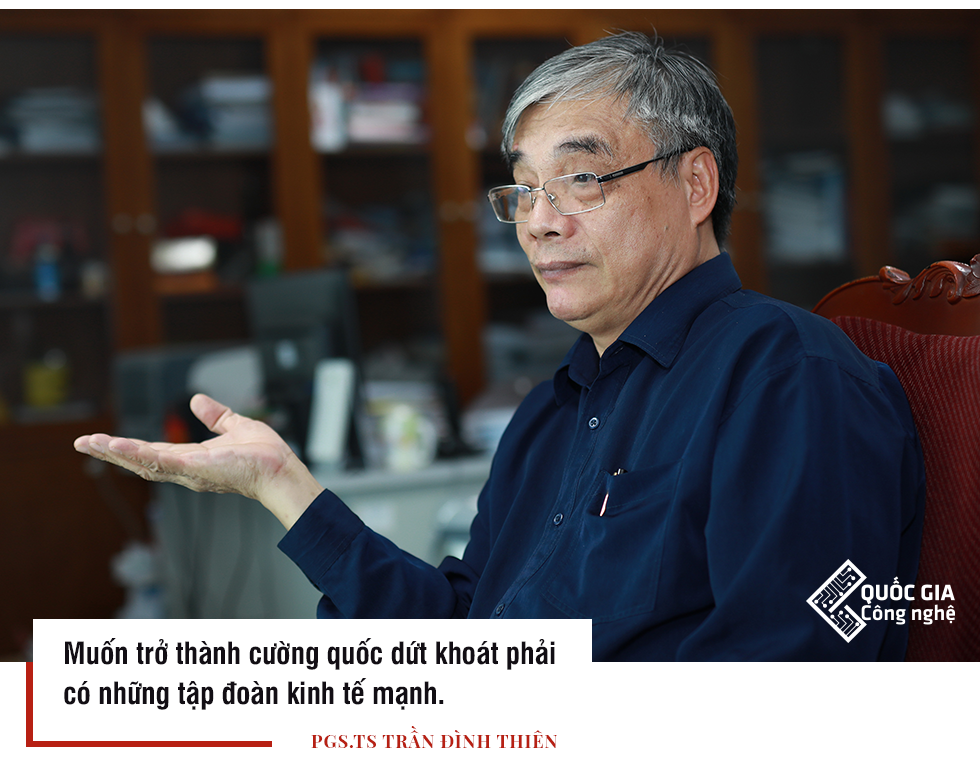 PGS.TS Trần Đình Thiên: Tôi tin Phạm Nhật Vượng, Trần Bá Dương, Đặng Lê Nguyên Vũ… nói thật về khát vọng Việt Nam - Ảnh 1. PGS.TS Trần Đình Thiên: Tôi tin Phạm Nhật Vượng, Trần Bá Dương, Đặng Lê Nguyên Vũ… nói thật về khát vọng Việt Nam - Ảnh 1.