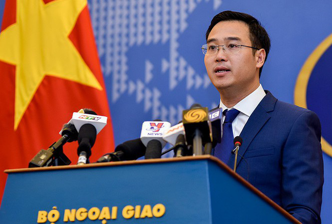 Họp báo Bộ Ngoại giao VN, trả lời về vụ 39 người chết ở Anh - Ảnh 1. Họp báo Bộ Ngoại giao VN, trả lời về vụ 39 người chết ở Anh - Ảnh 1.