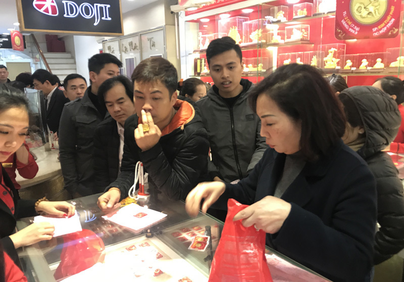 Giá vàng hôm nay 2/12, thời điểm mua vào, đánh cú cuối năm - Ảnh 1. Giá vàng hôm nay 2/12, thời điểm mua vào, đánh cú cuối năm - Ảnh 1.