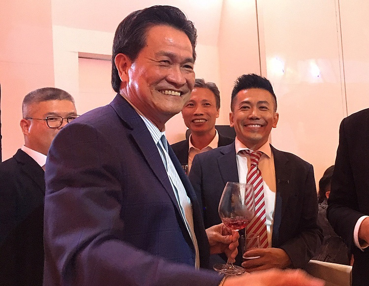 Chủ tịch Dương Công Minh đề nghị, ông Đặng Văn Thành sẽ về Sacombank sau 7 năm? - Ảnh 2. Chủ tịch Dương Công Minh đề nghị, ông Đặng Văn Thành sẽ về Sacombank sau 7 năm? - Ảnh 2.
