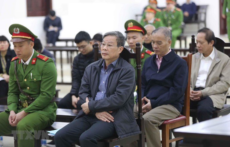 Được nói lời sau cùng, Nguyễn Bắc Son xin lỗi nhân dân - Ảnh 1. Được nói lời sau cùng, Nguyễn Bắc Son xin lỗi nhân dân - Ảnh 1.