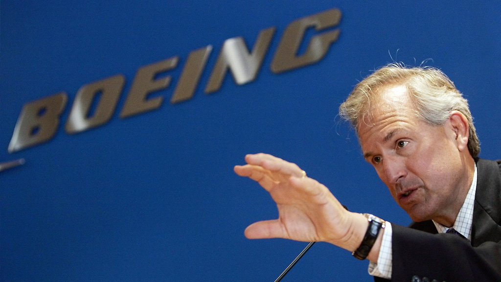 Sa thải CEO nhưng Boeing chưa thể vượt qua cơn sóng gió - Ảnh 3. Sa thải CEO nhưng Boeing chưa thể vượt qua cơn sóng gió - Ảnh 3.