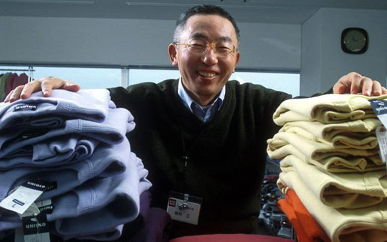 Chân dung ông chủ Uniqlo vừa mở cửa hàng đầu tiên tại Việt Nam - Ảnh 2. Chân dung ông chủ Uniqlo vừa mở cửa hàng đầu tiên tại Việt Nam - Ảnh 2.