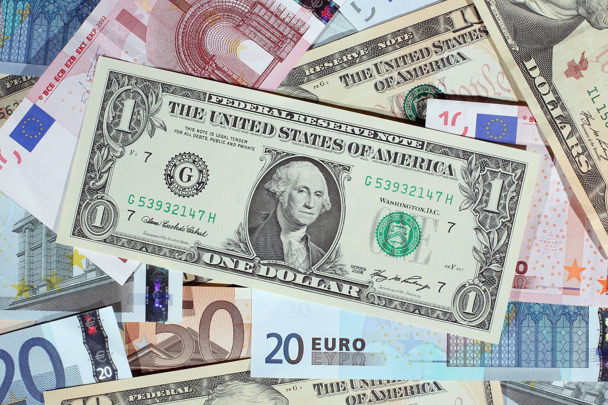 Giá vàng lạc quan đầu tuần, USD tăng giá - Ảnh 2. Giá vàng lạc quan đầu tuần, USD tăng giá - Ảnh 2.