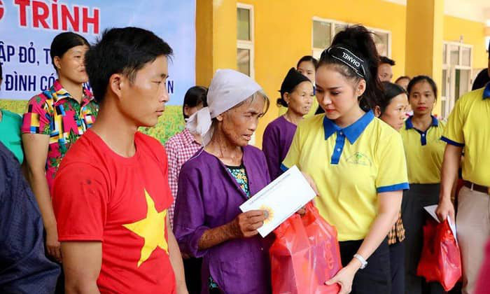 Lạng Sơn: Góp trên 3,9 tỷ đồng ủng hộ “Tết vì người nghèo và nạn nhân chất độc da cam” - Ảnh 1. Lạng Sơn: Góp trên 3,9 tỷ đồng ủng hộ “Tết vì người nghèo và nạn nhân chất độc da cam” - Ảnh 1.