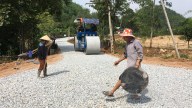 Người dân Mộc Châu: Góp tiền và hàng nghìn ngày công lao động XDNTM