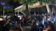Trào lưu gây mất trật tự ATGT của giới trẻ Hà thành: Cơm tối xong kéo nhau đi xem thổi nồng độ cồn