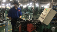 Đơn hàng giảm mạnh, lao động thiếu hụt, doanh nghiệp nín thở chờ thời