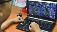 Thanh khoản giảm mạnh, bluechip vơi bớt áp lực