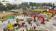 Video: Người dân mê mẩn tham quan Festival Hoa Mê Linh trước giờ “G”