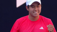 Đánh bại Moutet sau 3 séc, Learner Tien lọt vào vòng 4 Australian Open 2025