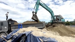 Quảng Ngãi: Cho phép chủ mỏ cát sử dụng khu đất trống làm bãi trữ, chứa tạm 