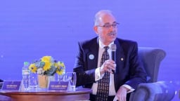Các trí tuệ khoa học hàng đầu thế giới mở “chiếc hộp đen” AI tại Tọa đàm của Quỹ VinFuture