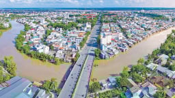 Con sông đào đầu tiên ở miền Tây là ở Tiền Giang, nay đã hơn 200 tuổi, nối Mỹ Tho với Sài Gòn