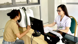 Bác sĩ da liễu chỉ 'tuyệt chiêu' trị mụn trứng cá dứt điểm