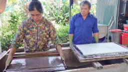 Nghề này tưởng mất đi rồi, ở Hòa Bình đang có những nghệ nhân làm 'hồi sinh' giấy dó qua 35 công đoạn