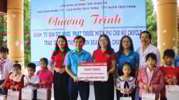 Agribank Quảng Trị đồng hành cùng Chương trình trao tặng “Góc học tập yêu thương”