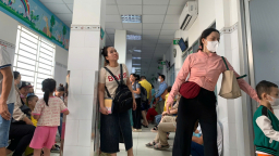 TP.HCM gia tăng ca nhiễm tay chân miệng, sốt xuất huyết, sởi…