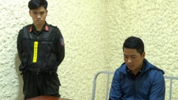 Kẻ cầm đầu đường dây buôn bán vũ khí xuyên quốc gia khai nhận mua súng đồ chơi sau đó “độ” lại thành vũ khí