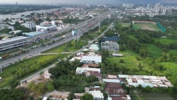Dự án khu liên hợp thể thao Rạch Chiếc, 30 năm vẫn là bãi đất trống