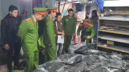 Phát hiện cơ sở ở Huế sản xuất hàng ngàn hàng hóa giả mạo các nhãn hiệu nổi tiếng 