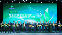 Vinh danh các tập thể xuất sắc đóng góp vào sự tăng trưởng và phát triển của Petrovietnam năm 2024