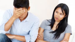 Vợ ngày đêm chăm sóc sếp, tôi đưa con đi xét nghiệm ADN