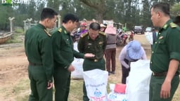 Video: Quảng Ngãi lập chốt tại bãi biển ngăn chặn tranh chấp ngư trường mùa khai thác ốc gạo