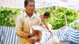 Tỷ phú nuôi cá chình đặc sản ở Cà Mau lần thứ 2 được bình chọn là Nông dân Việt Nam xuất sắc