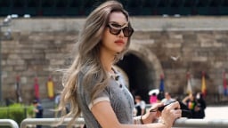 Nàng WAG xinh đẹp hẹn hò với tuyển thủ Thái Lan 8 năm nhưng chưa tổ chức đám cưới