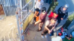 Người đàn ông liên tục chửi bới, đe dọa hàng xóm vì cho rằng xây dựng gây sụt lún nhà mình 