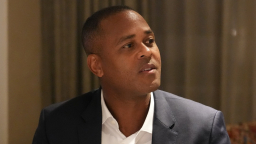 Patrick Kluivert: Từ “tên sát nhân” tới “kẻ hiếp dâm”