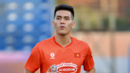 Tiến Linh báo tin vui cho HLV Kim Sang-sik