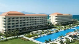 Tổ hợp khách sạn Sheraton Grand Đà Nẵng Resort được vinh danh “Dự án nghỉ dưỡng đẳng cấp”